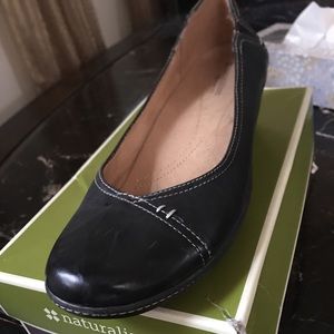 Naturalizer leather shoe size 11